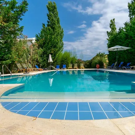 Апартаменты Litsa *