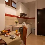 Litsa Διαμέρισμα Έρμονες
