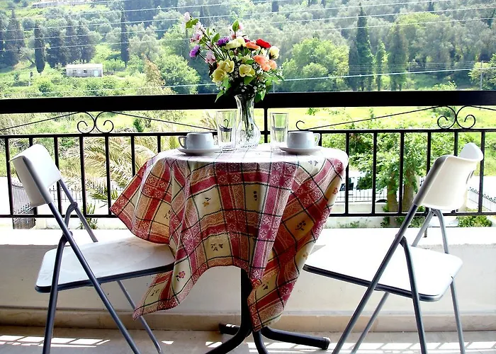 Litsa * ארמונס